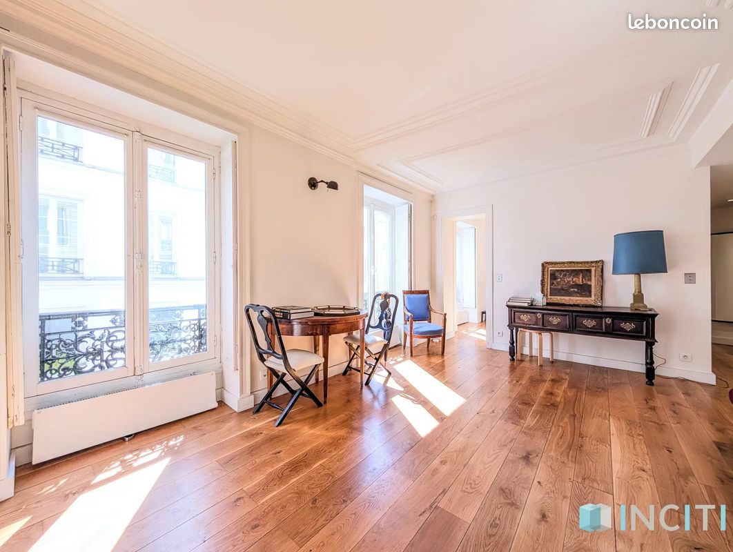 Appartement 2 pièces 38 m² · à Paris · 38 m² · 2 068 €