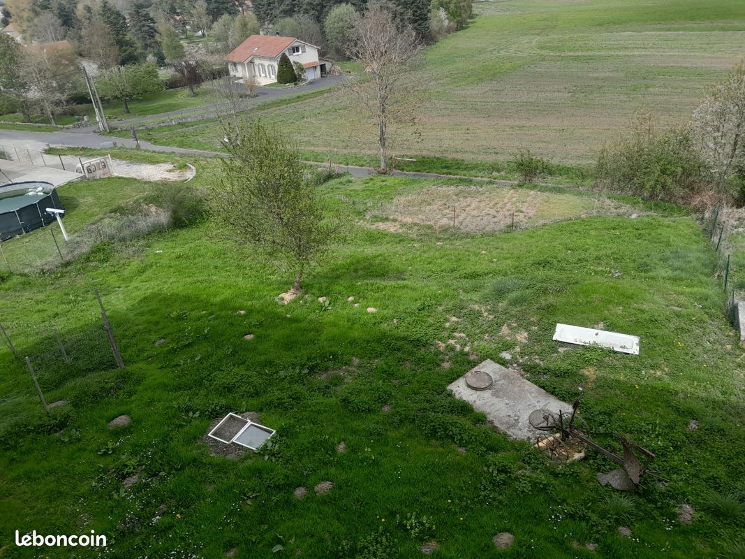 Maison 9 pièces 200 m² · à Lapte · 200 m² · 138 000 €