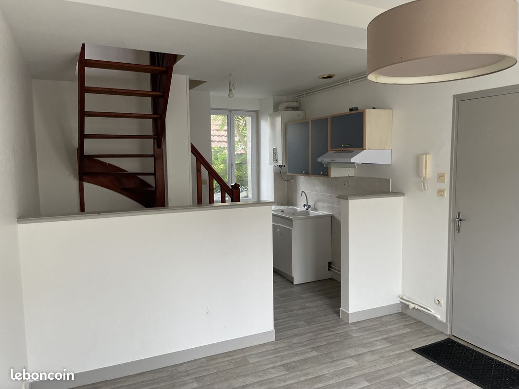 Appartement a louer chatellerault - 2 pièce(s) - 30 m2 - Surfyn