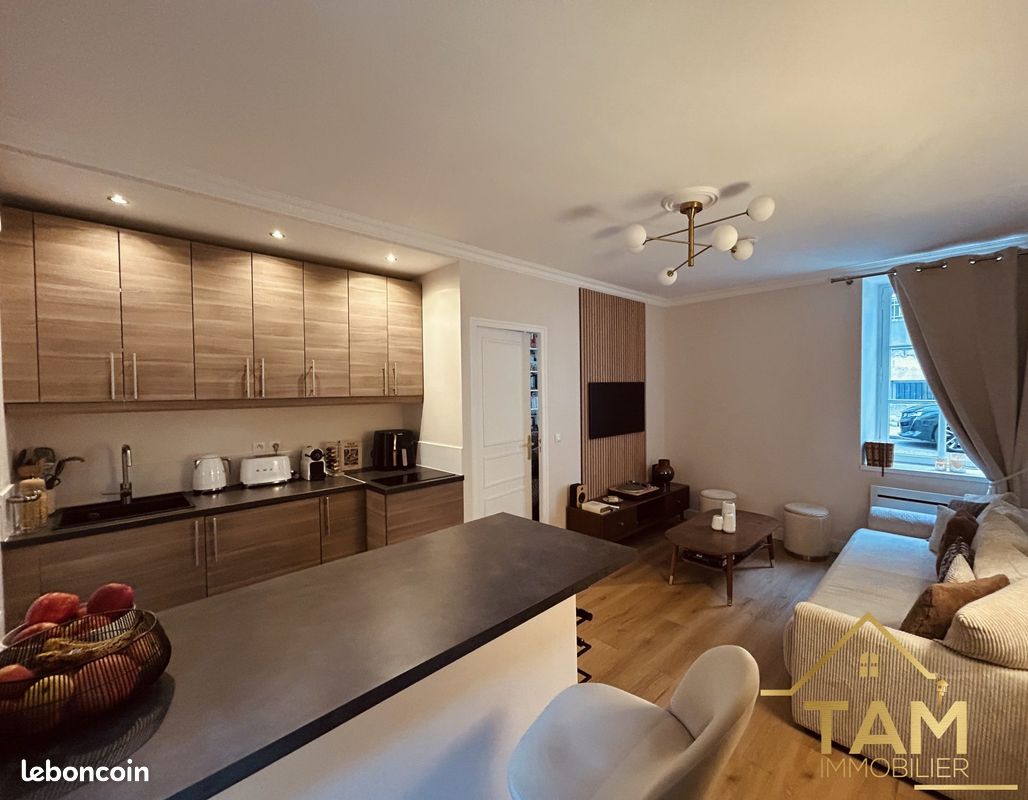Appartement 2 pièces 30 m² · à Versailles · 30 m² · 250 000 €