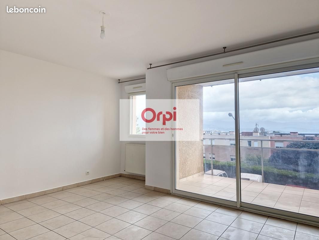 Appartement 3 pièces 67 m² · à Ajaccio · 67 m² · 1 040 €/mois