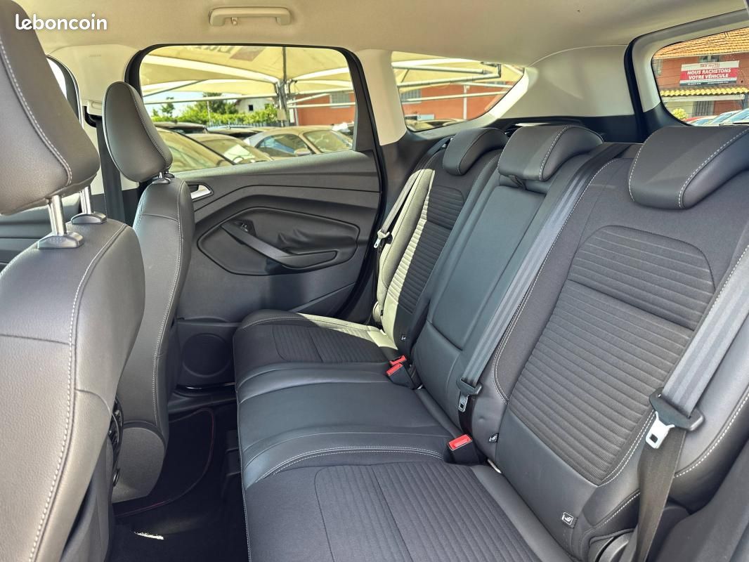 Ford Kuga II1.5 TDCi 120ch Stop&Start Executive4x2 (image 15)