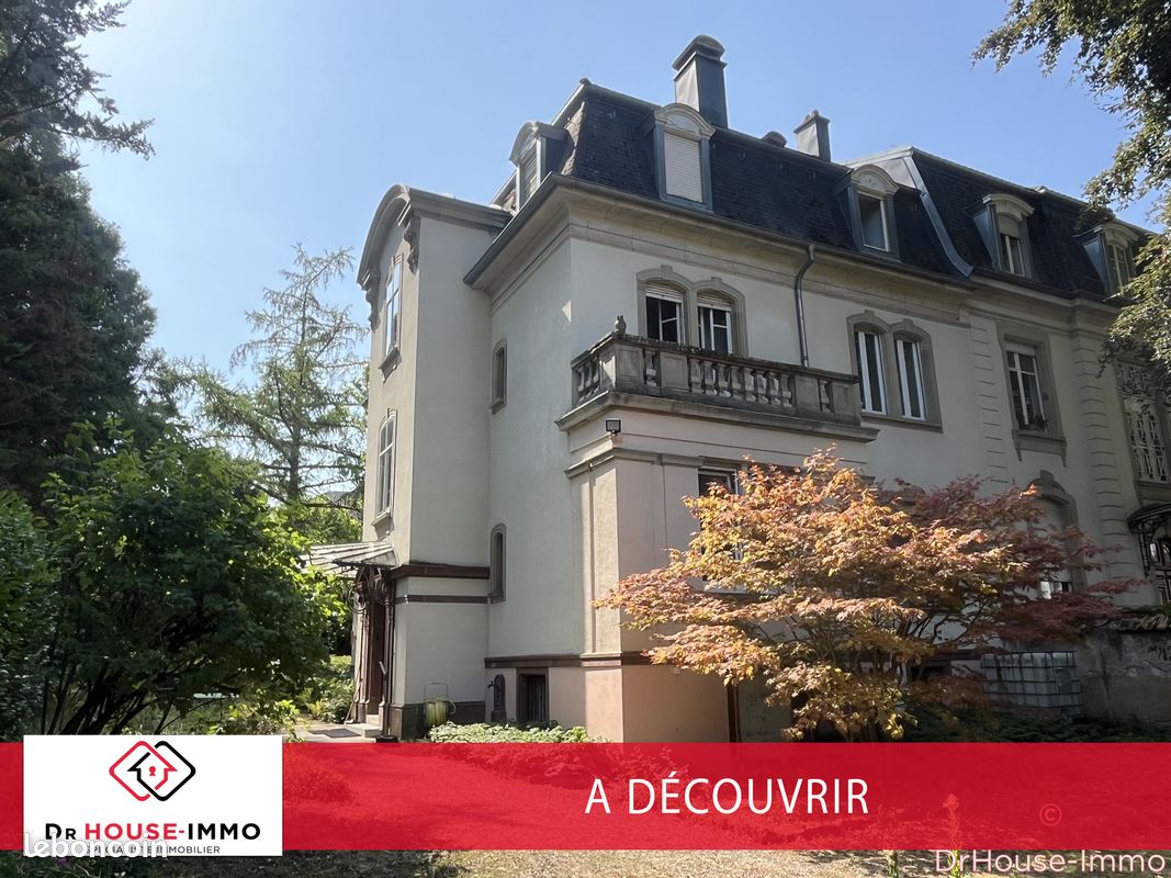 Maison 10 pièces 245 m² · à Mulhouse · 245 m² · 650 000 €
