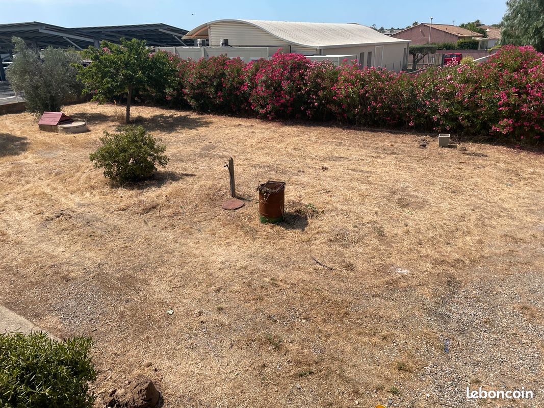 Terrain à bâtir 362 m² hors lotissement (image 1)