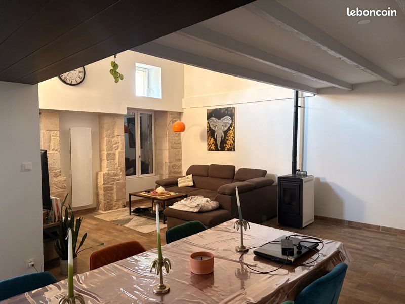 Maison 4 pièces 157 m² · à Chef-Boutonne · 157 m² · 169 500 €