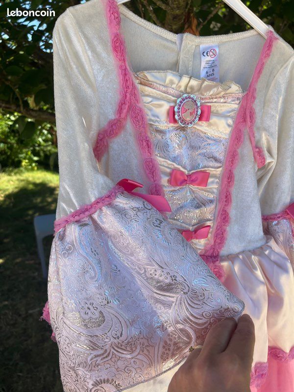 Panoplie déguisement princesse (image 2)