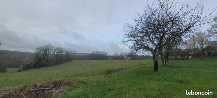 Terrain 25000 m² CONDEZAYGUES