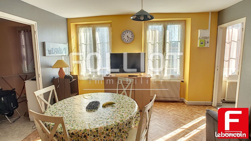Appartement 3 pièces 65 m² · à Vire Normandie · 65 m² · 420 €