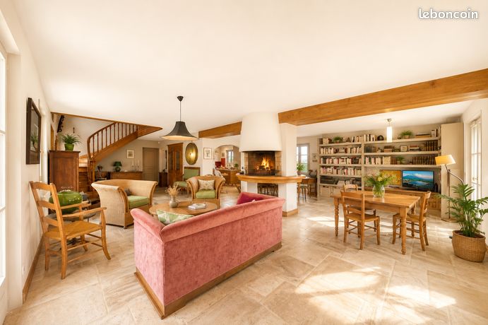 Propriété 6 pièces 318 m² — 8