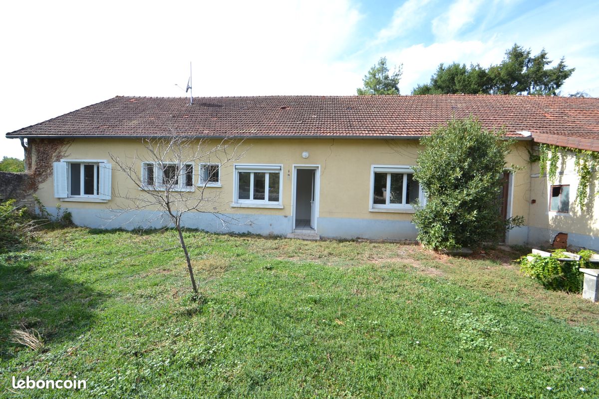 Maison 5 pièces 130 m² · à Gannat · 130 m² · 750 €/mois