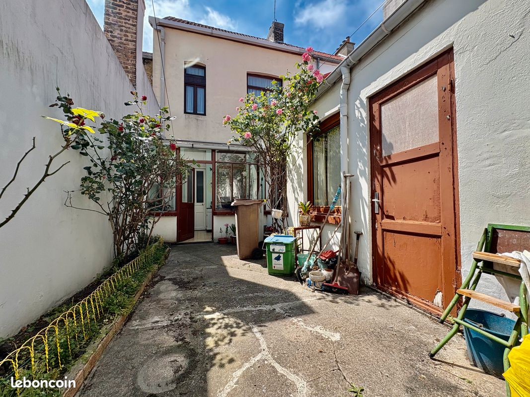 Maison 7 pièces 107 m² · à Calais · 107 m² · 141 876 €