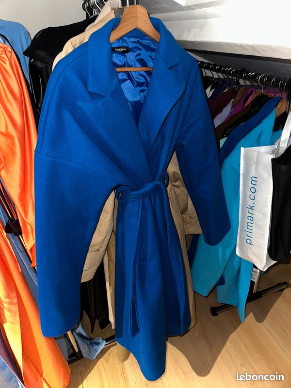 Manteau bleu électrique avec ceinture Vêtements