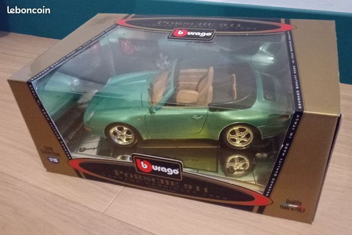 Porsche 911 Carrera Cabriolet 1994 Verte - Burago 1/18 - 3040V - état Neuf