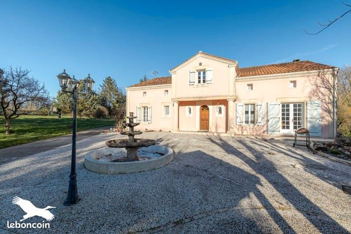 Pavillon 7 pièces 227 m²