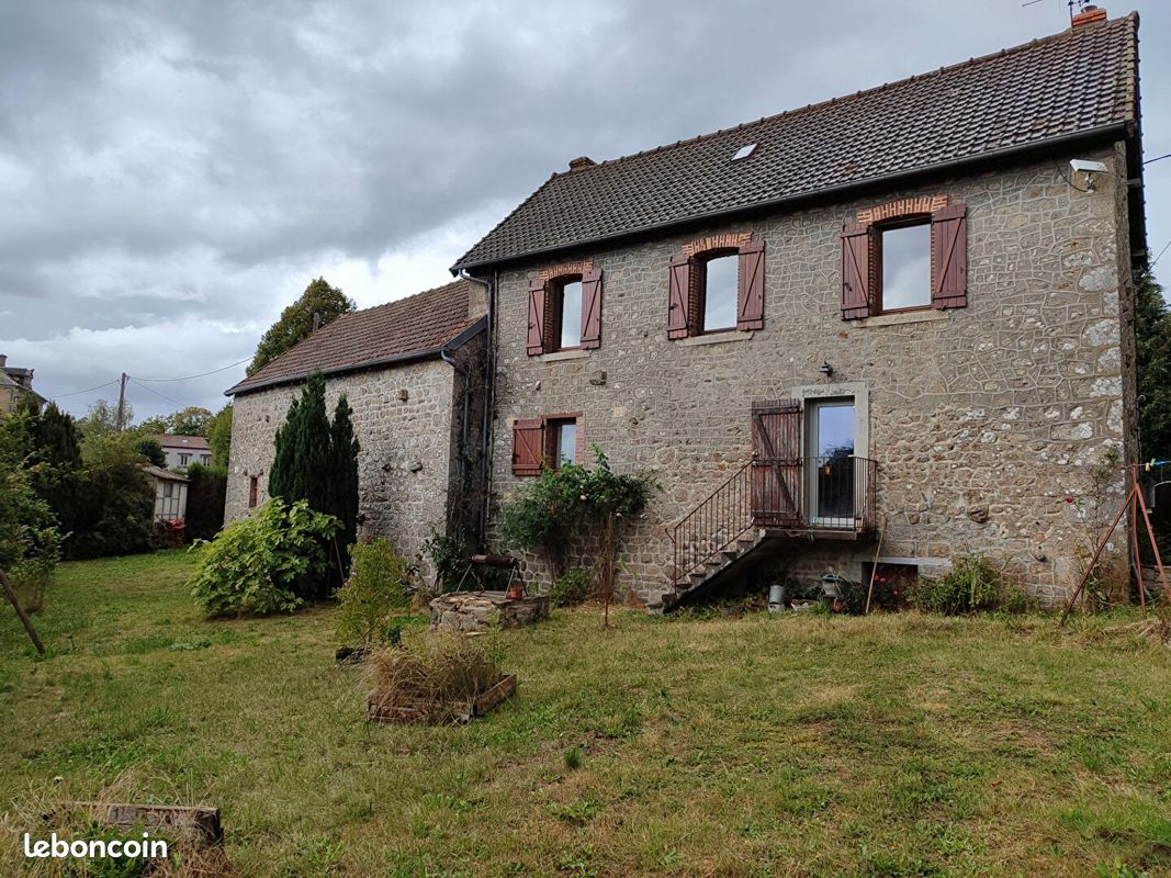 Maison 5 pièces 93 m² · à Saint-Maurice-près-Crocq · 93 m² · 88 000 €