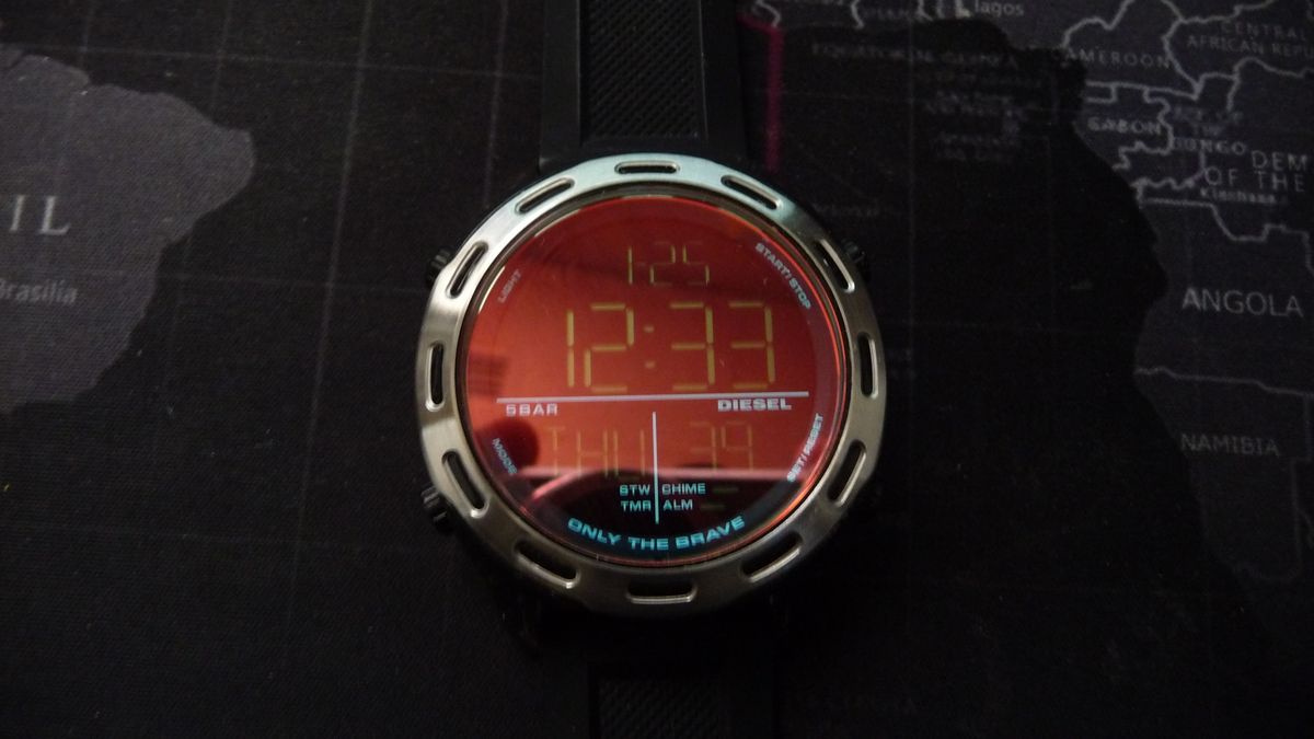 DT2008 Homme: Full Guard 2.5 smartwatch cuir noir