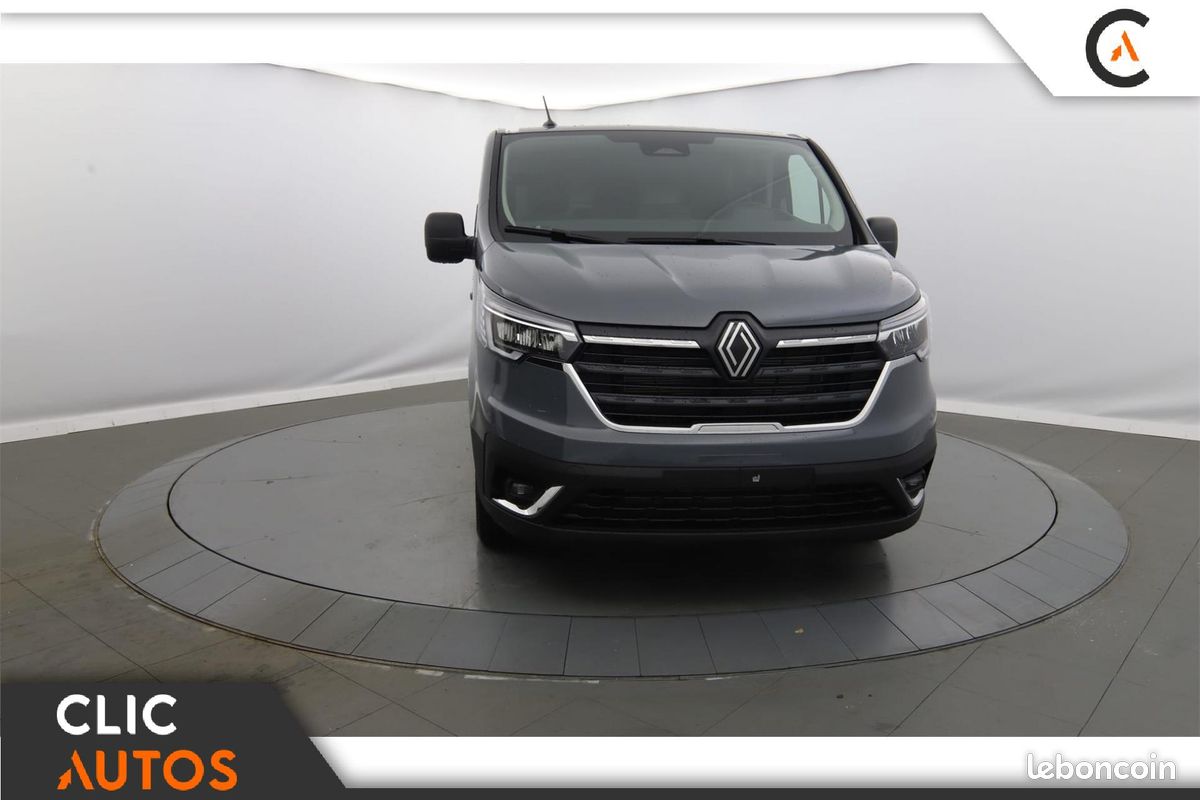 RENAULT TRAFIC L1H1 3000kg Blue dCi 150 Advance (image 2)