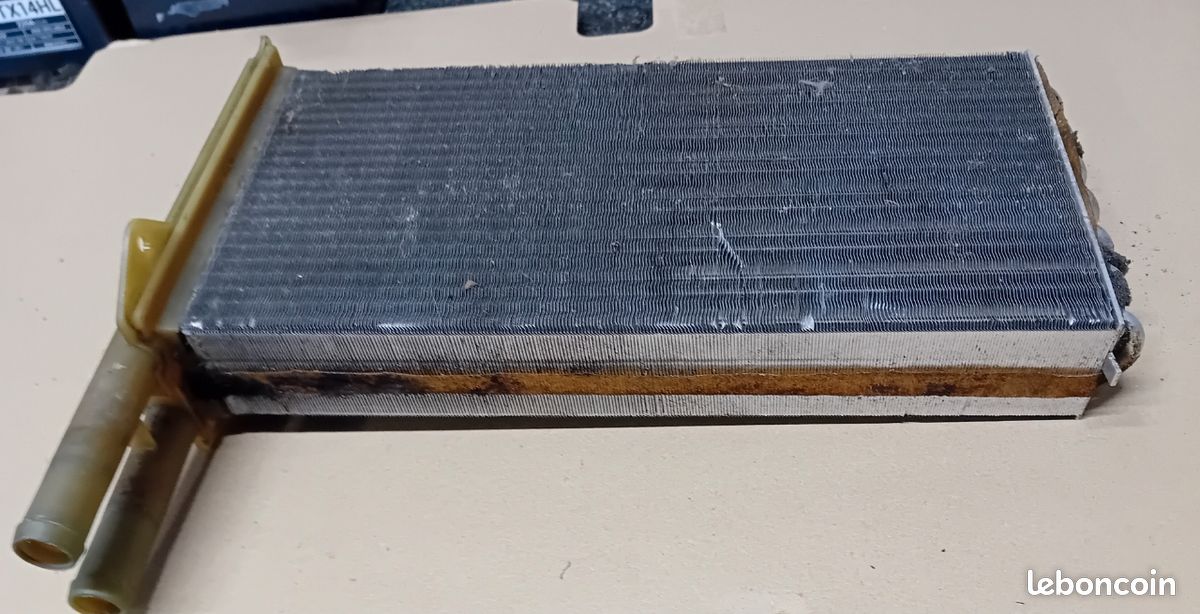 Radiateur De Refroidissement Pour FORD SIERRA - Occasion En Bon état
