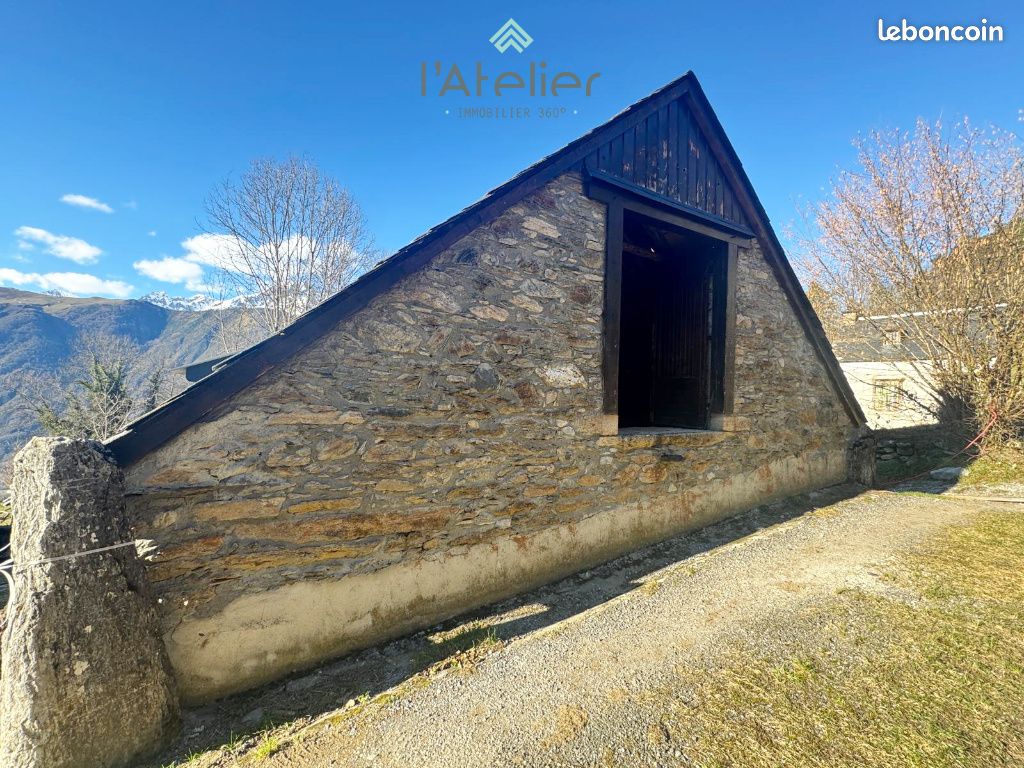 Maison 2 pièces 150 m² · à Camparan · 150 m² · 162 000 €