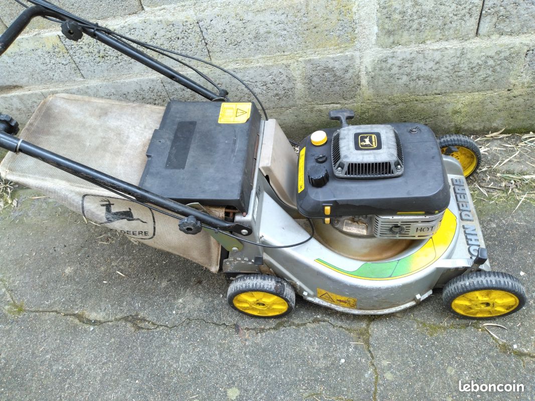 Tondeuse John Deere GX14SB (image 2)