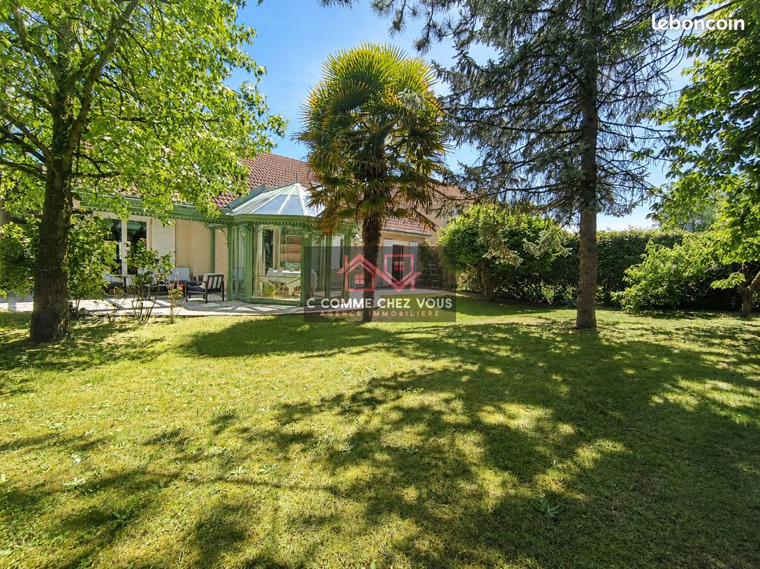 Maison 7 pièces 169 m² · à Ozoir-la-Ferrière · 169 m² · 575 000 €