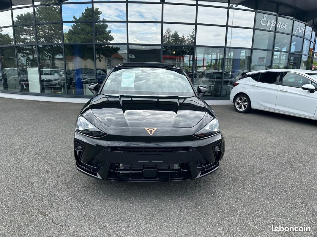 CUPRA Leon 1.5 eTSI Hybrid 150 ch DSG7 V (image 2)