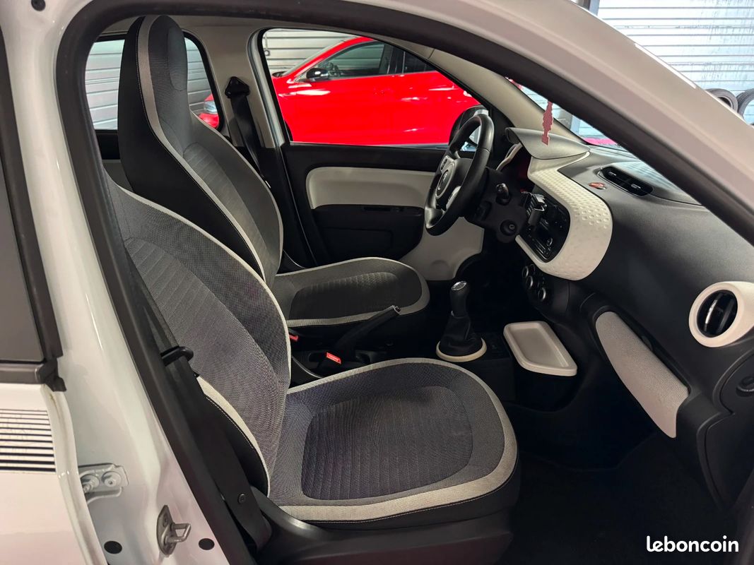 RENAULT TWINGO III 1.0 SCe 70 E6C Limited / REGULATEUR / BLUETOOTH / SUIVI RENAULT (image 10)