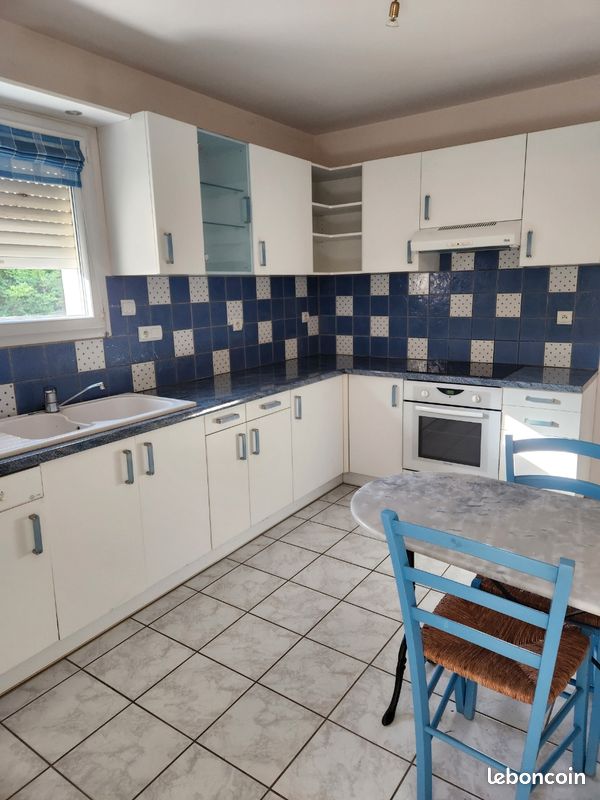 Appartement 3 pièces 88 m² · à Les Vans · 88 m² · 780 €/mois