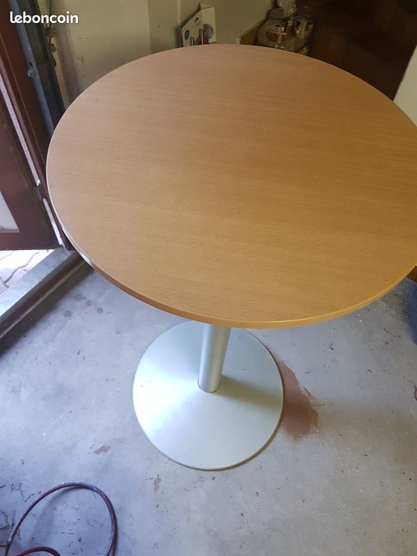 2 tables mange debout H 1.20m L 0.60m (image 4)
