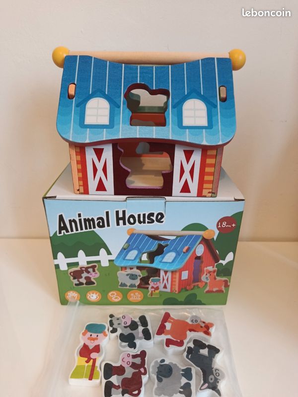 Maison à empiler en bois, 6 figurines, design de ferme, (image 1)