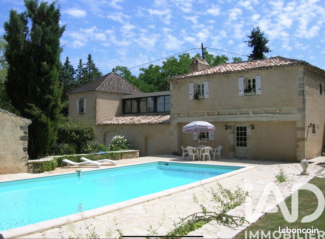 Propriété 10 pièces 305 m² (image 10)