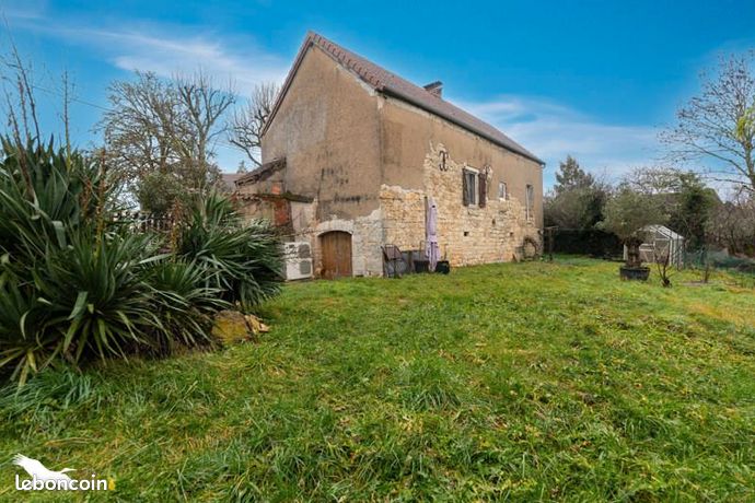 Maison 4 pièces 155 m²