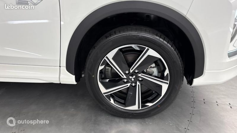Mitsubishi Eclipse Cross 2.4 MIVEC PHEV 188ch Intense 4WD (image 20)