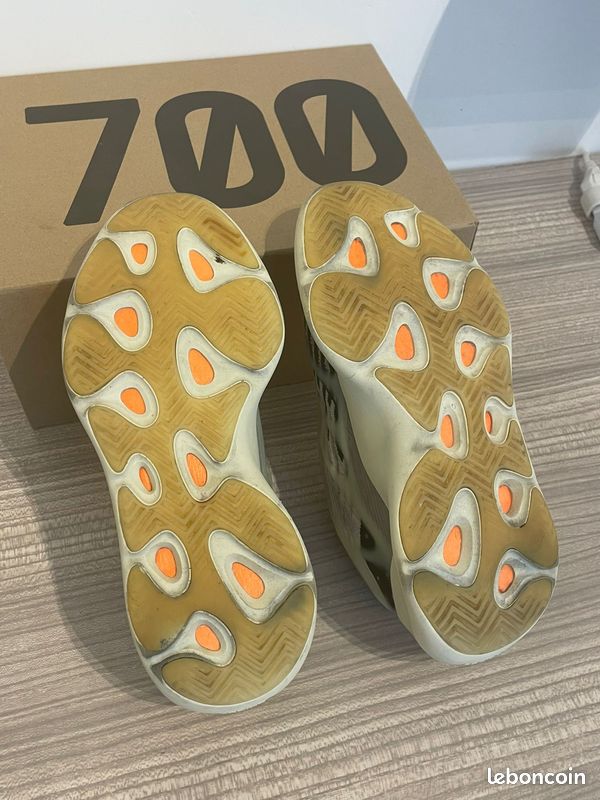 Yeezy 700 Yeezy Semelle Jaune Yeezy 700 V3 Soulier Yeezy Prix