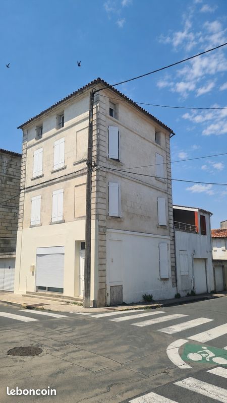 Maison 6 pièces 141 m² · à Saintes · 141 m² · 319 000 €