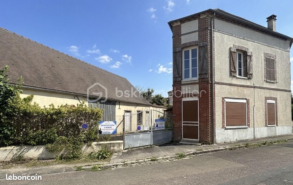 Maison 6 pièces 105 m² · à Soucy · 105 m² · 97 000 €