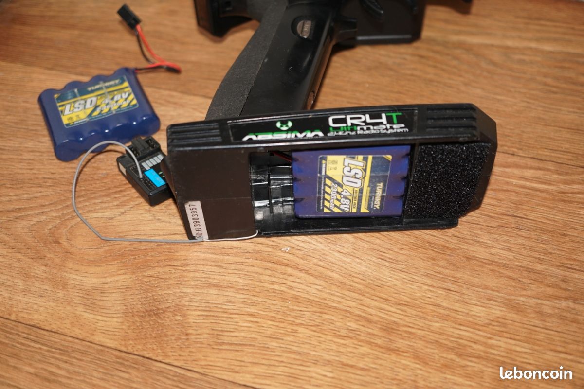 Radio rc absima cr4t + récepteur - Modélisme