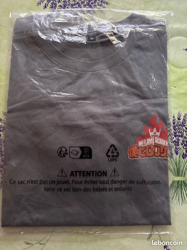 Tee-shirt MY HERO ACADEMIA taille M (image 1)