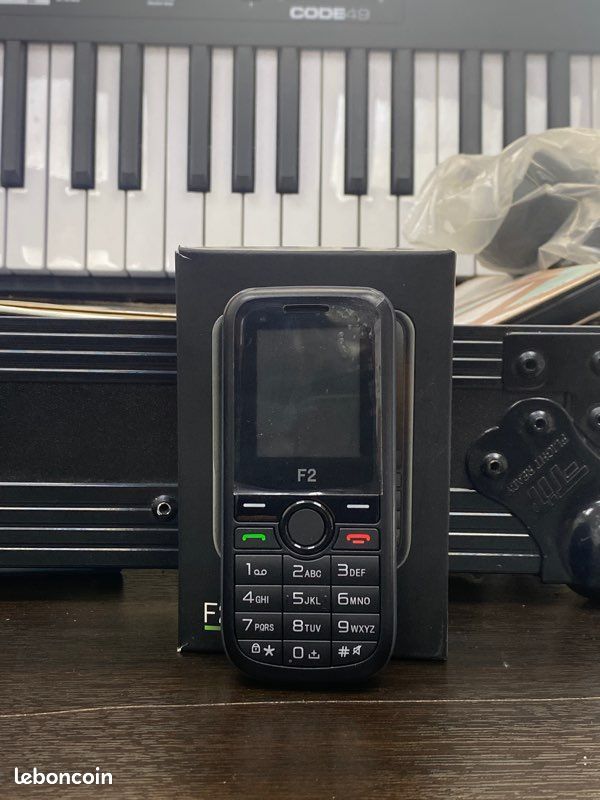 artfone Téléphone Portable Senior Débloqué Clapet avec Grandes Touches