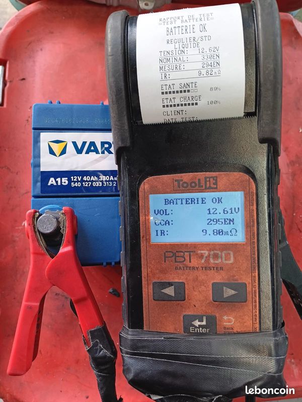 12v 40ah 330a Varta très bon état (image 1)
