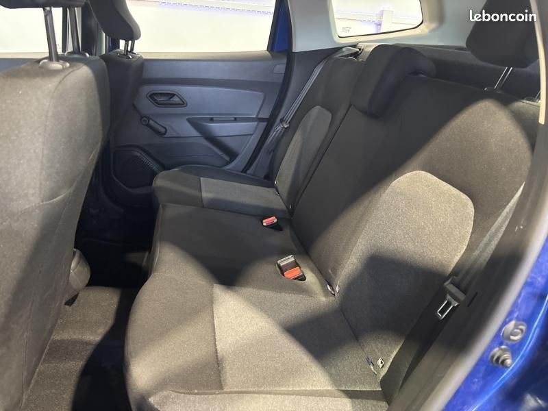 Dacia Duster 1.0 TCe 90ch Confort 4x2 - E6U (image 12)