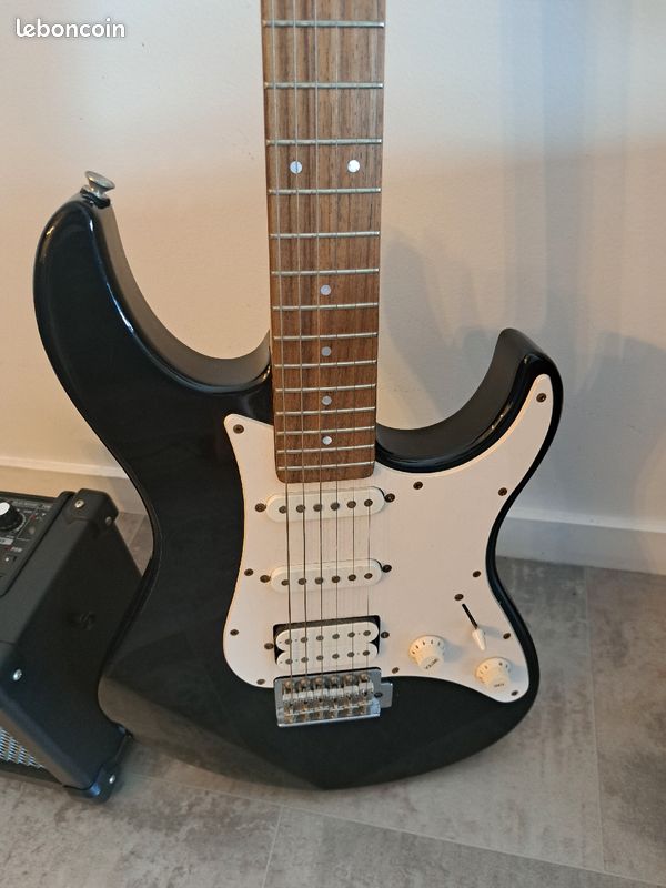 Guitare yamaha pacifica + ampli cube (image 3)