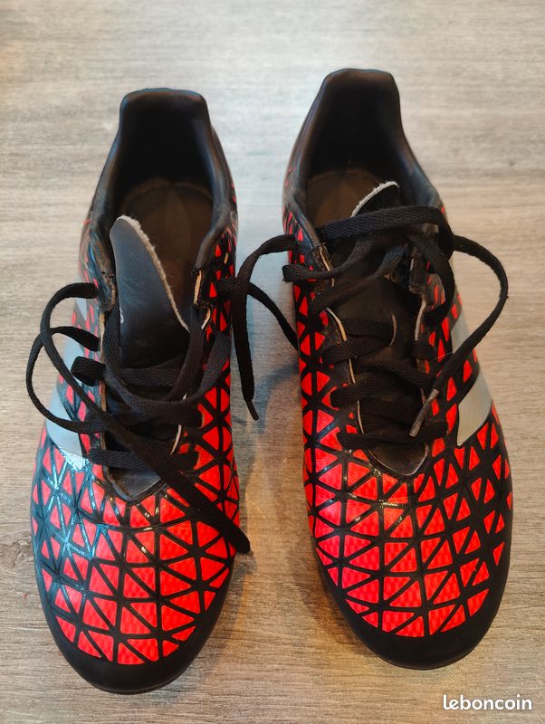 Crampons foot Adidas pointure 38 2/3 (image 1)