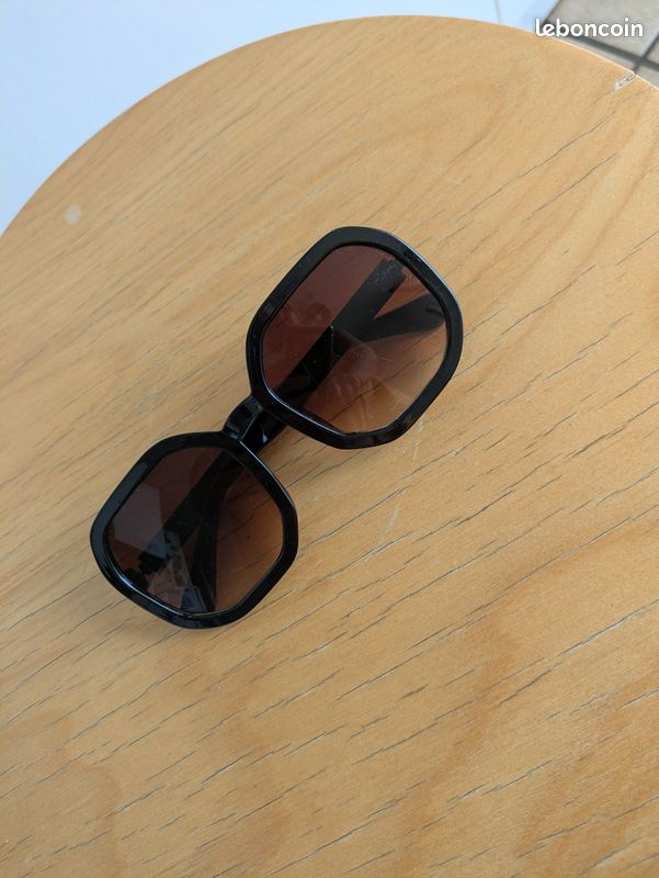 Lunettes de soleil, femme, categ. 3 (image 1)