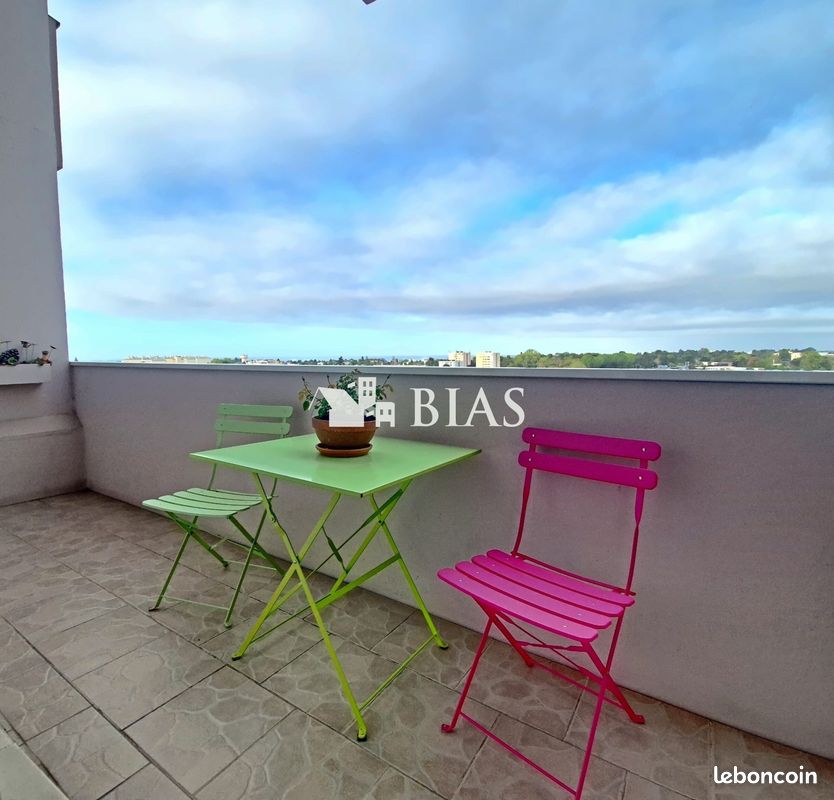 Appartement 5 pièces 95 m² · à Bihorel · 95 m² · 102 000 €