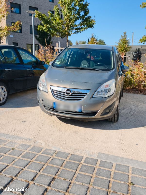 Opel Meriva b (image 2)