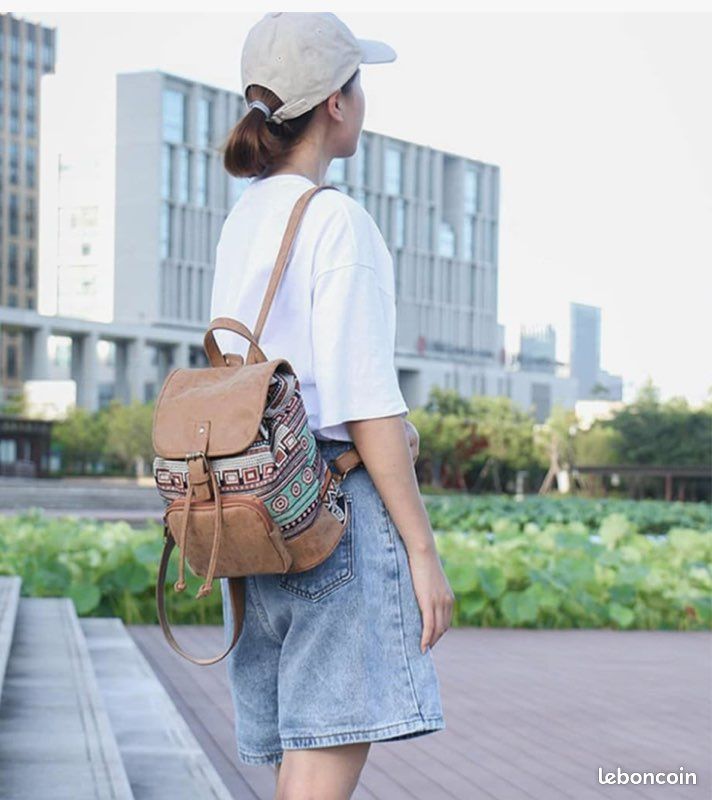 Sac à dos bohème en similicuir et tissu ethnique neuf