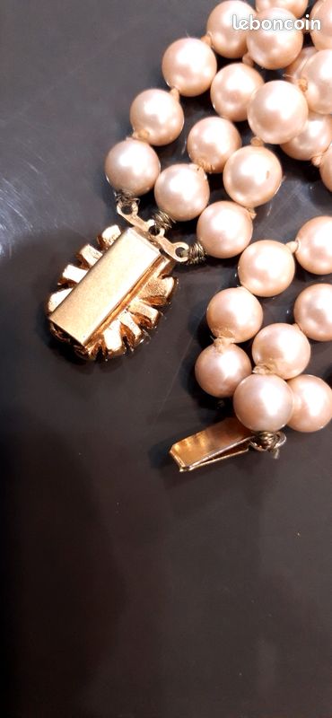 Collier Vintage 3 Rangs De Perles - Couleurs Rose Et Noir - Style Sautoir - Neuf Sans Emballage