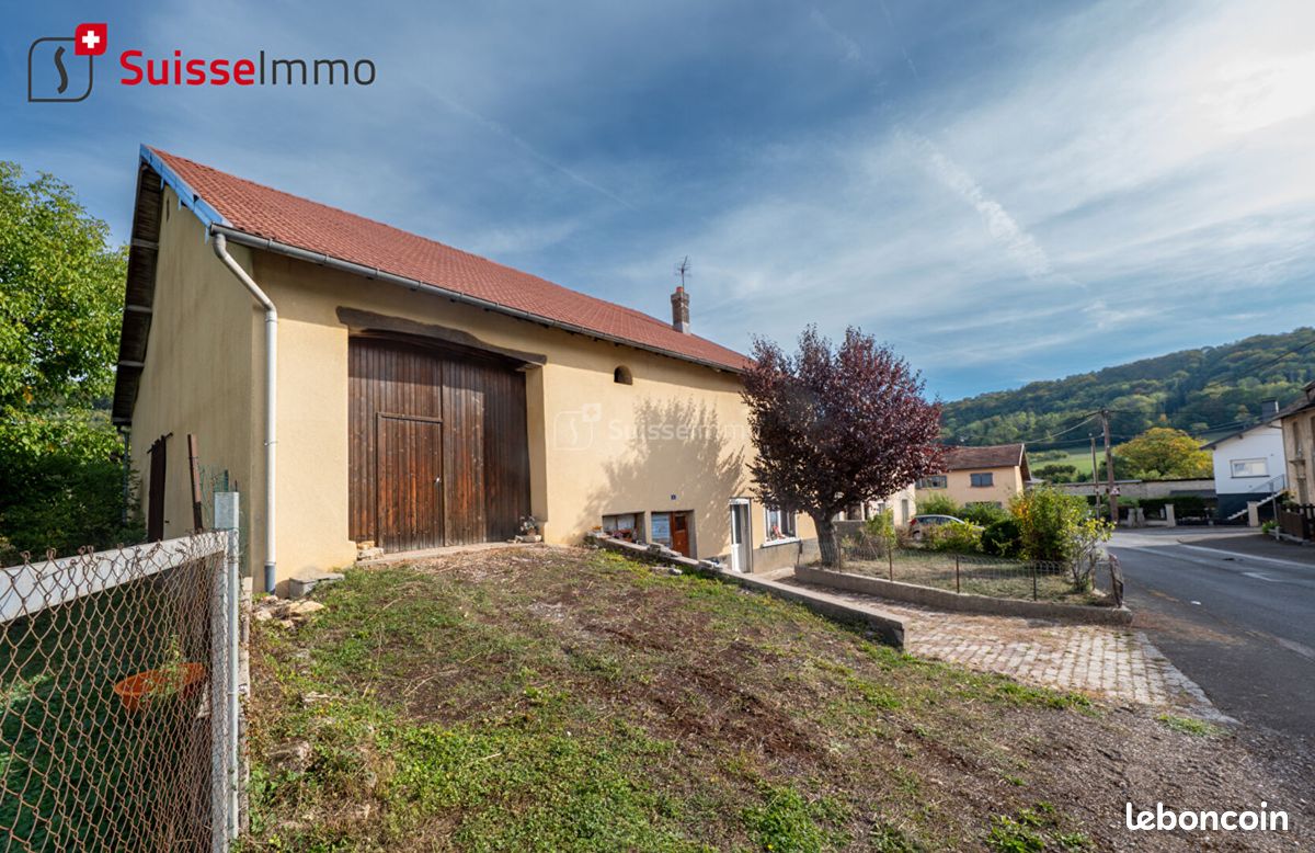 Maison 5 pièces 117 m² · à Hyémondans · 117 m² · 59 000 €