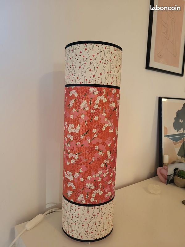 Lampe en papier japonais (image 1)
